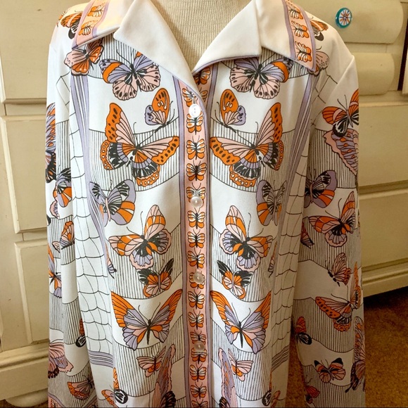 Trissi Tops - VINTAGE 1960’s TRISSI Butterfly Blouse
